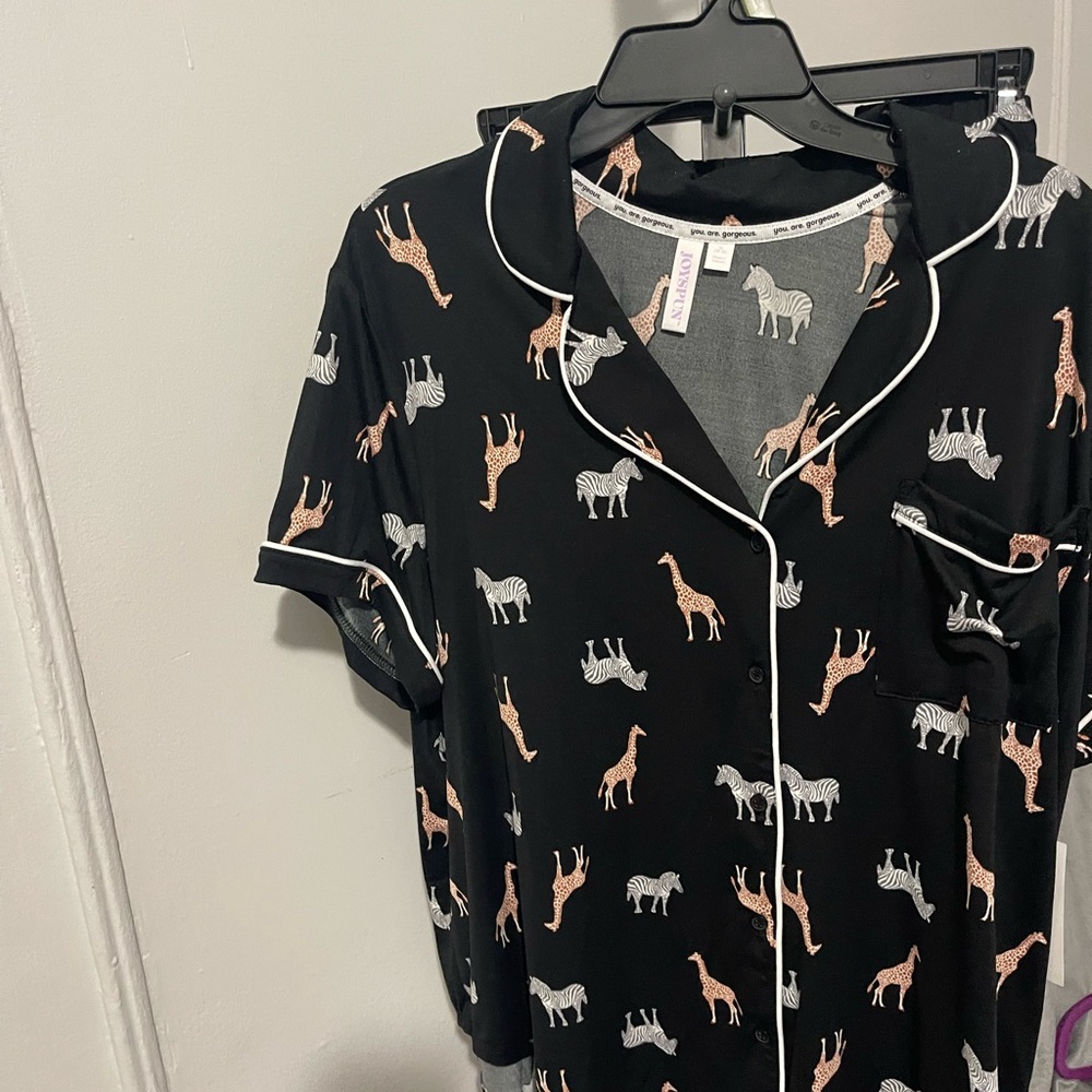 Natori Black and White Animal Print Pajama Top